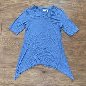 LOGO Lori Goldstein Top Tee T-Shirt Size S Asymmetric Hem V-Neck Seascape Blue